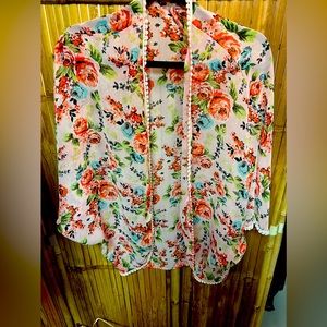 Emma’s closet. Coverup. Polyester. One size fits all